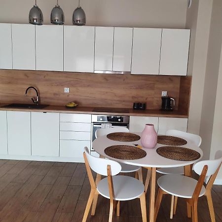 סלאופסק Zamiejska Modern Apartments Nowy Apartamentowiec Winda מראה חיצוני תמונה