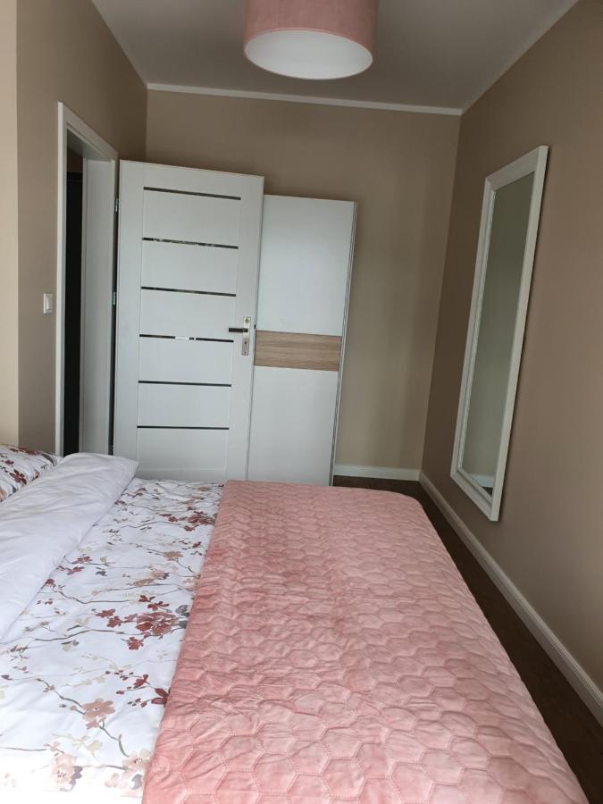 סלאופסק Zamiejska Modern Apartments Nowy Apartamentowiec Winda מראה חיצוני תמונה