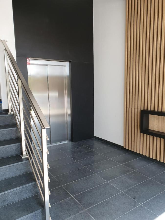 סלאופסק Zamiejska Modern Apartments Nowy Apartamentowiec Winda מראה חיצוני תמונה